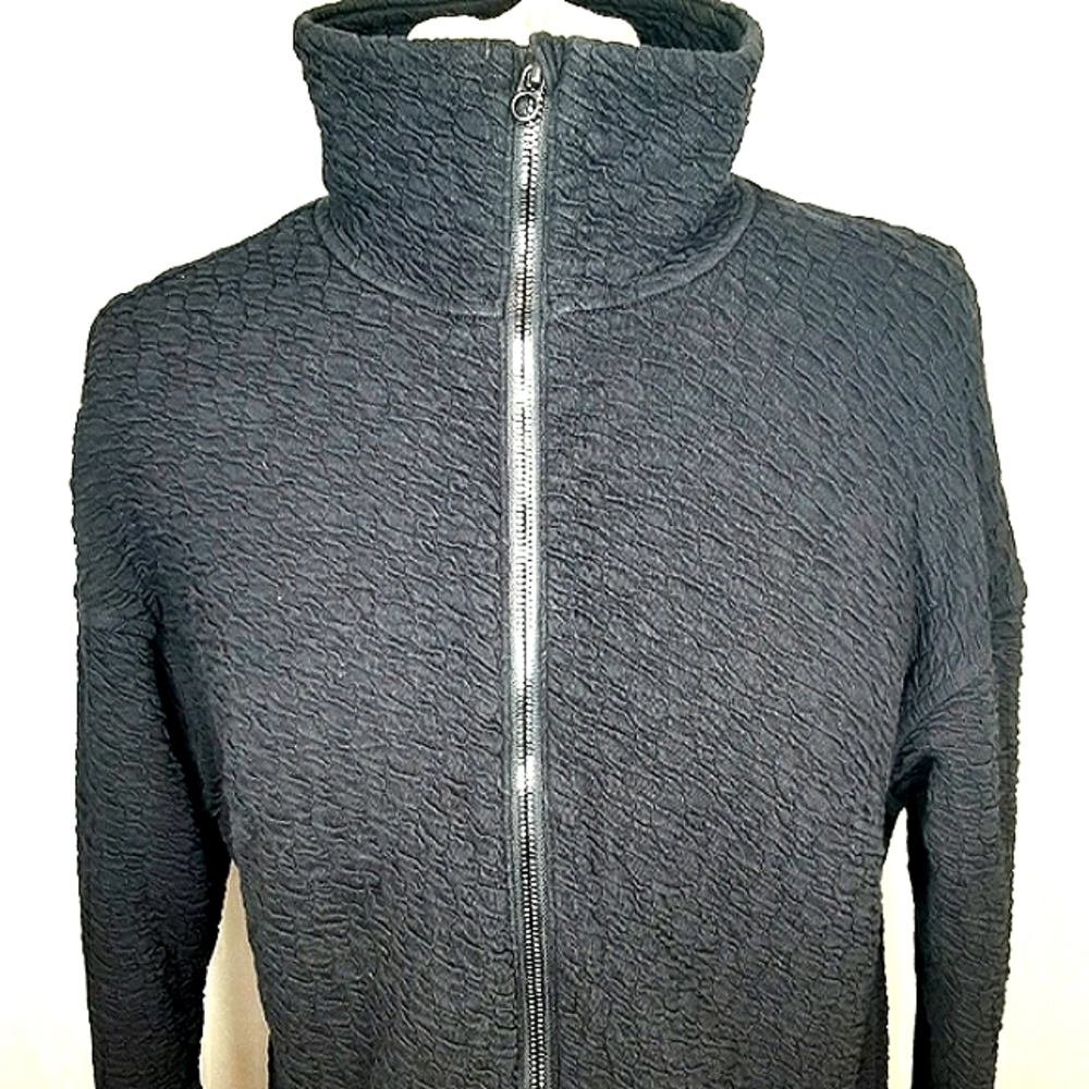 Lululemon Women's Black Jacket